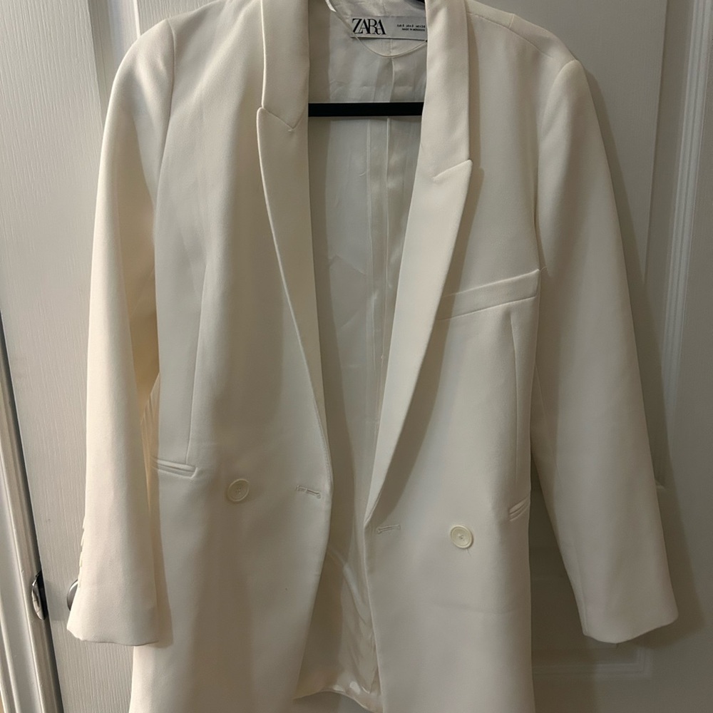 Zara White Textured Blazer with Relaxed Fit